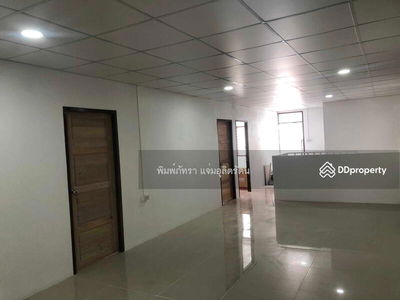 Single house Suthisan 3, Bangkok, Thailand Single house Suthisan 3, Bangkok, Thailand