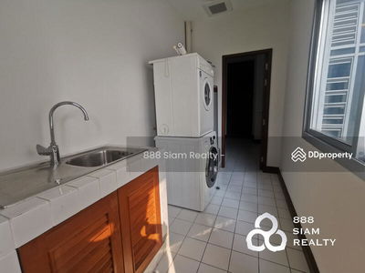 Royal Residence Park, Bangkok, Thailand Royal Residence Park, Bangkok, Thailand