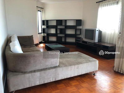 Sathorn Gardens, Bangkok, Thailand Sathorn Gardens, Bangkok, Thailand