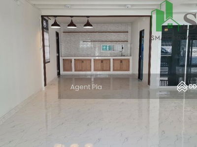 Single house for rent in Soi Chokchai 4 (SPSAM1152), Bangkok, Thailand Single house for rent in Soi Chokchai 4 (SPSAM1152), Bangkok, Thailand