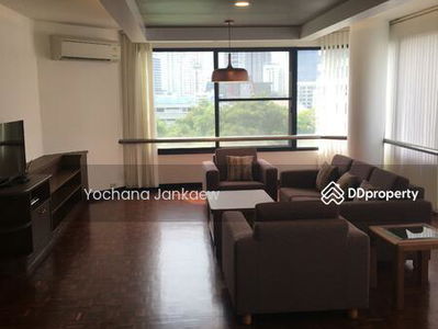 Sukhumvit House, Bangkok, Thailand Sukhumvit House, Bangkok, Thailand