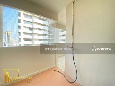 D.S. Tower 1 Sukhumvit 33, Bangkok, Thailand D.S. Tower 1 Sukhumvit 33, Bangkok, Thailand