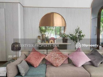 Chapter Thonglor 25, Bangkok, Thailand Chapter Thonglor 25, Bangkok, Thailand