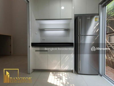 Townhouse in Compound, Bangkok, Thailand Townhouse in Compound, Bangkok, Thailand