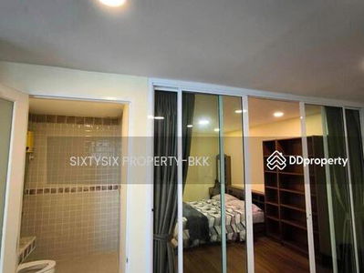 J.C. Tower, Bangkok, Thailand J.C. Tower, Bangkok, Thailand