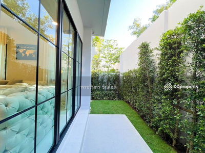 Nantawan Rama 9 New Krungthepkreetha, Bangkok, Thailand Nantawan Rama 9 New Krungthepkreetha, Bangkok, Thailand