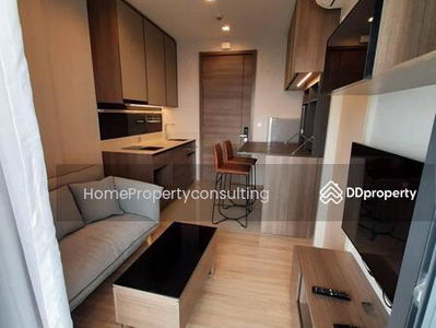 The Line Phahon-Pradipat, Bangkok, Thailand The Line Phahon-Pradipat, Bangkok, Thailand