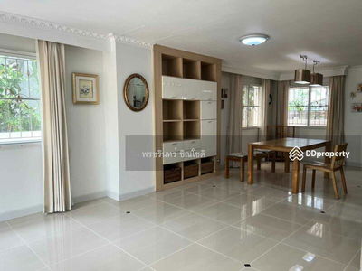 Chuan Chuen Modus Chaengwattana, Nonthaburi, Thailand Chuan Chuen Modus Chaengwattana, Nonthaburi, Thailand