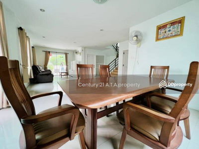 Country Home Lake & Park Assumption - Sriracha, Chon Buri, Thailand Country Home Lake & Park Assumption - Sriracha, Chon Buri, Thailand