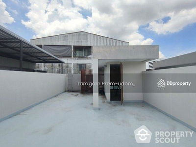 The Park Lane 22, Bangkok, Thailand The Park Lane 22, Bangkok, Thailand