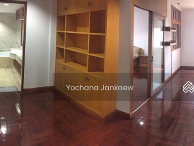 33 Tower, Bangkok, Thailand 33 Tower, Bangkok, Thailand