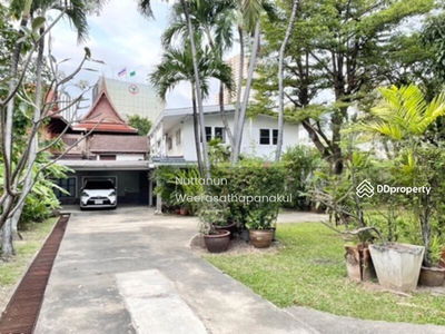 Single house for rent, Phahonyothin Soi 8, Bangkok., Thailand Single house for rent, Phahonyothin Soi 8, Bangkok., Thailand