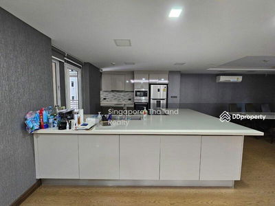 Avenue 61 Condominium, Bangkok, Thailand Avenue 61 Condominium, Bangkok, Thailand