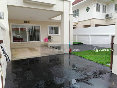 Townhouse for rent at Phuket town, Phuket, Thailand Townhouse for rent at Phuket town, Phuket, Thailand
