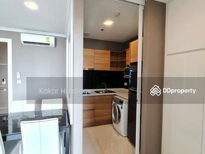 The Metropolis Samrong Interchange, Samut Prakan, Thailand The Metropolis Samrong Interchange, Samut Prakan, Thailand