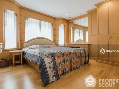 Green Point Silom, Bangkok, Thailand Green Point Silom, Bangkok, Thailand