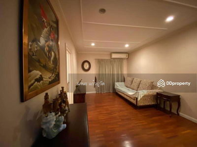 Laddarom, Nonthaburi, Thailand Laddarom, Nonthaburi, Thailand