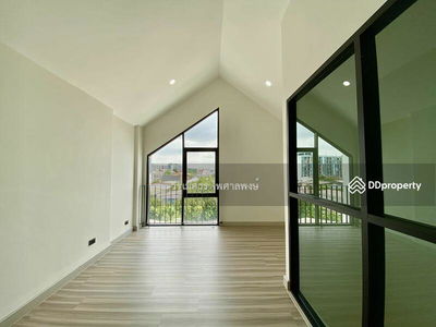 Home Office ready to move in, Bangkok, Thailand Home Office ready to move in, Bangkok, Thailand