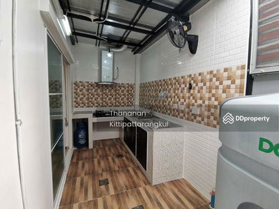 Indy Bangna-Ramkhamhaeng 2, Bangkok, Thailand Indy Bangna-Ramkhamhaeng 2, Bangkok, Thailand