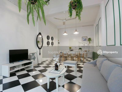 10110, Bangkok, Thailand 10110, Bangkok, Thailand