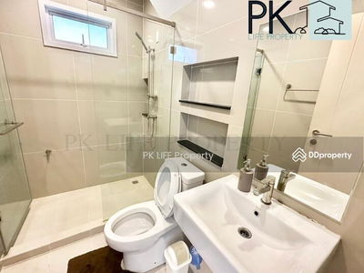 Alojamiento en Ban Ratsada, Thailand Alojamiento en Ban Ratsada, Thailand