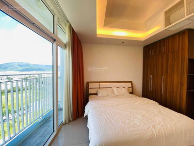 Azura, Vietnam Azura, Vietnam