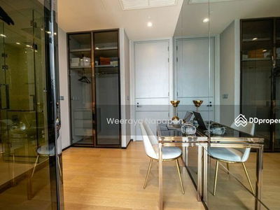 Urbana Langsuan, Bangkok, Thailand Urbana Langsuan, Bangkok, Thailand