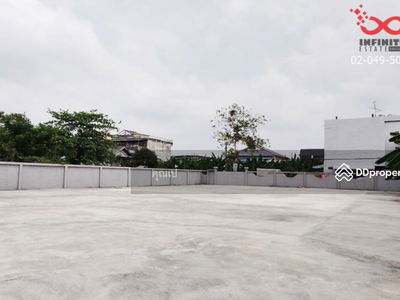 Land for rent 240 square wah, Vibhavadi Rangsit Road. Soi Kosum Ruamjai 7, near the Red Line, Bangkok, Thailand Land for rent 240 square wah, Vibhavadi Rangsit Road. Soi Kosum Ruamjai 7, near the Red Line, Bangkok, Thailand