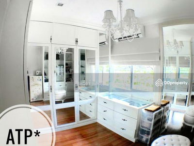 Chaiyapruk Ramintra – Wongwaen 2, Bangkok, Thailand Chaiyapruk Ramintra – Wongwaen 2, Bangkok, Thailand