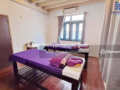 For rent, 2-story detached house, Sukhumvit Road, near BTS Nana 500 meters & Benjakit Park, Bangkok, Thailand For rent, 2-story detached house, Sukhumvit Road, near BTS Nana 500 meters & Benjakit Park, Bangkok, Thailand