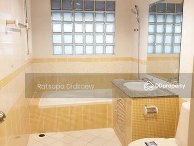 Busarakum place, Bangkok, Thailand Busarakum place, Bangkok, Thailand