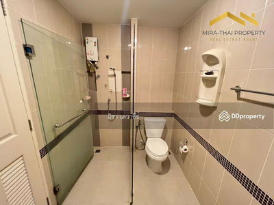 Townhouse for rent two-storey. Soi Nong Mai Kaen, Chon Buri, Thailand Townhouse for rent two-storey. Soi Nong Mai Kaen, Chon Buri, Thailand