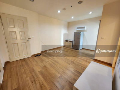 Life @ BTS Tha-Phra, Bangkok, Thailand Life @ BTS Tha-Phra, Bangkok, Thailand