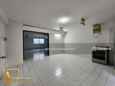 Detached House, Bangkok, Thailand Detached House, Bangkok, Thailand