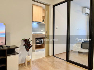 Chewathai Pinklao, Bangkok, Thailand Chewathai Pinklao, Bangkok, Thailand