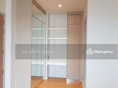 Gehäuse In Ban Ratsada, Thailand Gehäuse In Ban Ratsada, Thailand