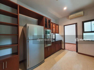 House with private pool in Soi. Soonvijai 4, Bangkok, Thailand House with private pool in Soi. Soonvijai 4, Bangkok, Thailand