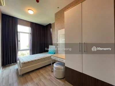 THE TREASURE By my Hip, Chiang Mai, Thailand THE TREASURE By my Hip, Chiang Mai, Thailand