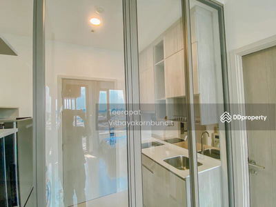 Miti Chiva Kaset Station, Bangkok, Thailand Miti Chiva Kaset Station, Bangkok, Thailand