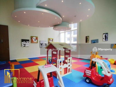 The Royal Saladaeng Condominium, Bangkok, Thailand The Royal Saladaeng Condominium, Bangkok, Thailand