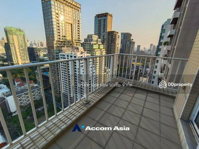 Langsuan Ville, Bangkok, Thailand Langsuan Ville, Bangkok, Thailand