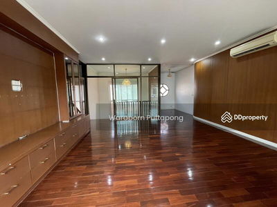 Supalai Suwannaphum, Bangkok, Thailand Supalai Suwannaphum, Bangkok, Thailand