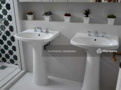 AGUSTON Sukhumvit 22, Bangkok, Thailand AGUSTON Sukhumvit 22, Bangkok, Thailand