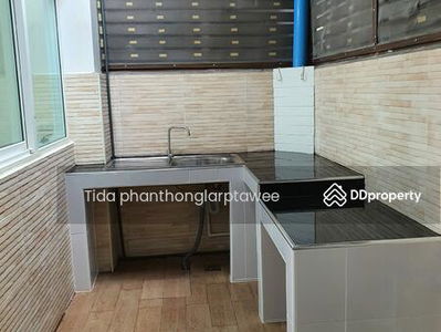 Gusto Ramkhamhaeng, Bangkok, Thailand Gusto Ramkhamhaeng, Bangkok, Thailand