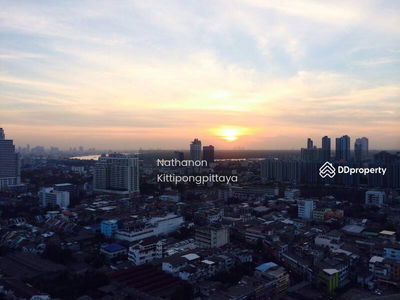 Fuse Chan-Sathorn, Bangkok, Thailand Fuse Chan-Sathorn, Bangkok, Thailand