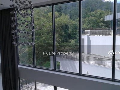 Gehäuse In Kathu, Thailand Gehäuse In Kathu, Thailand