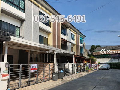 The Connectuptree Rattanathibet, Nonthaburi, Thailand The Connectuptree Rattanathibet, Nonthaburi, Thailand