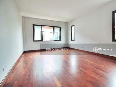 Munkong Pavilion, Bangkok, Thailand Munkong Pavilion, Bangkok, Thailand