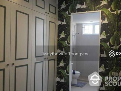 Large 3-Bedroom Townhouse, Bangkok, Thailand Large 3-Bedroom Townhouse, Bangkok, Thailand