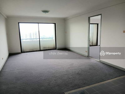 Regent Srinakarin Tower, Bangkok, Thailand Regent Srinakarin Tower, Bangkok, Thailand